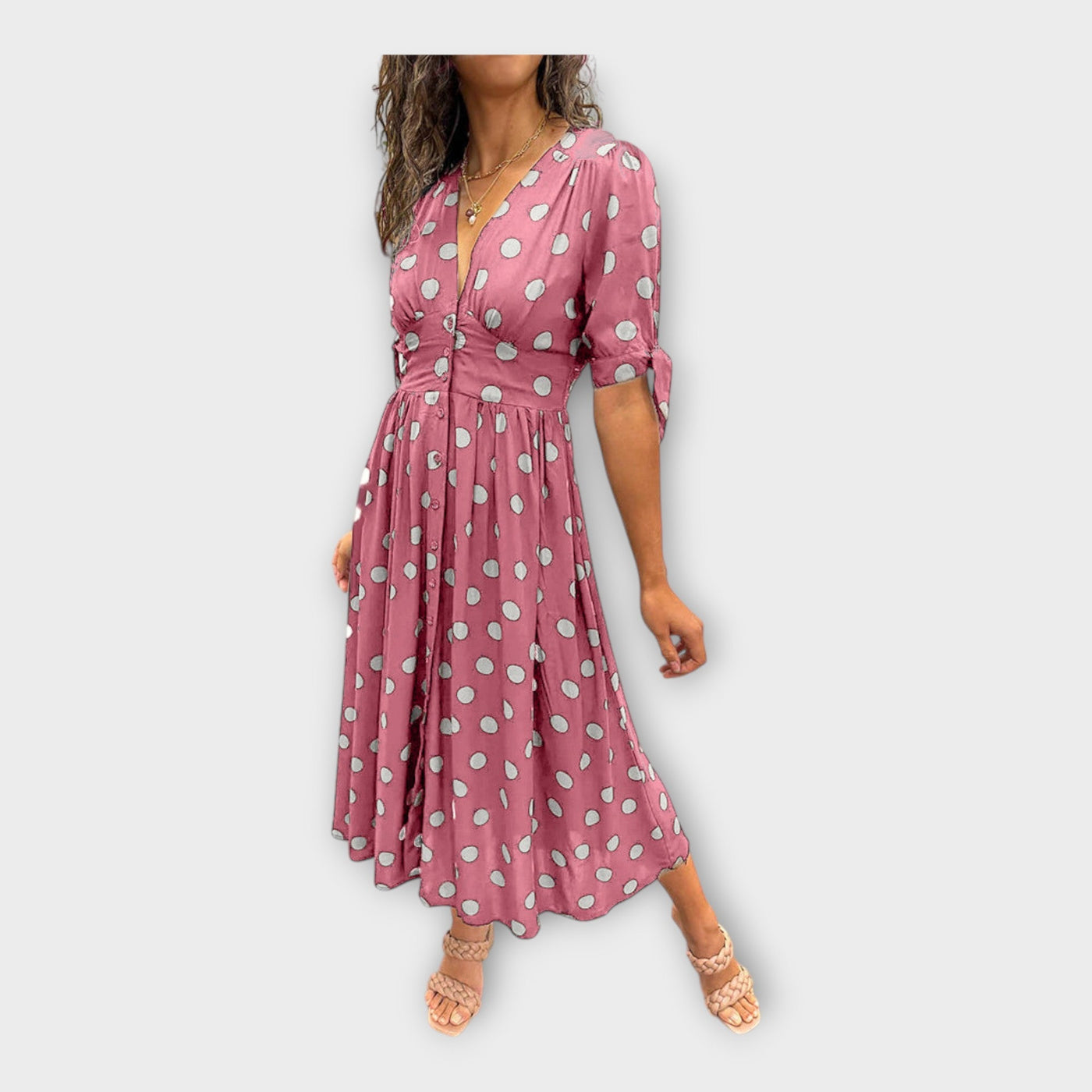 Κομψό φόρεμα με μοντέρνο μοτίβο και διαχρονική φινέτσα