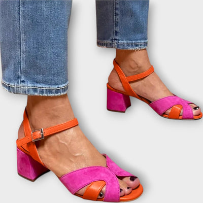 Σανδάλια σε χρώματα μπλοκ με άνετο τακούνι