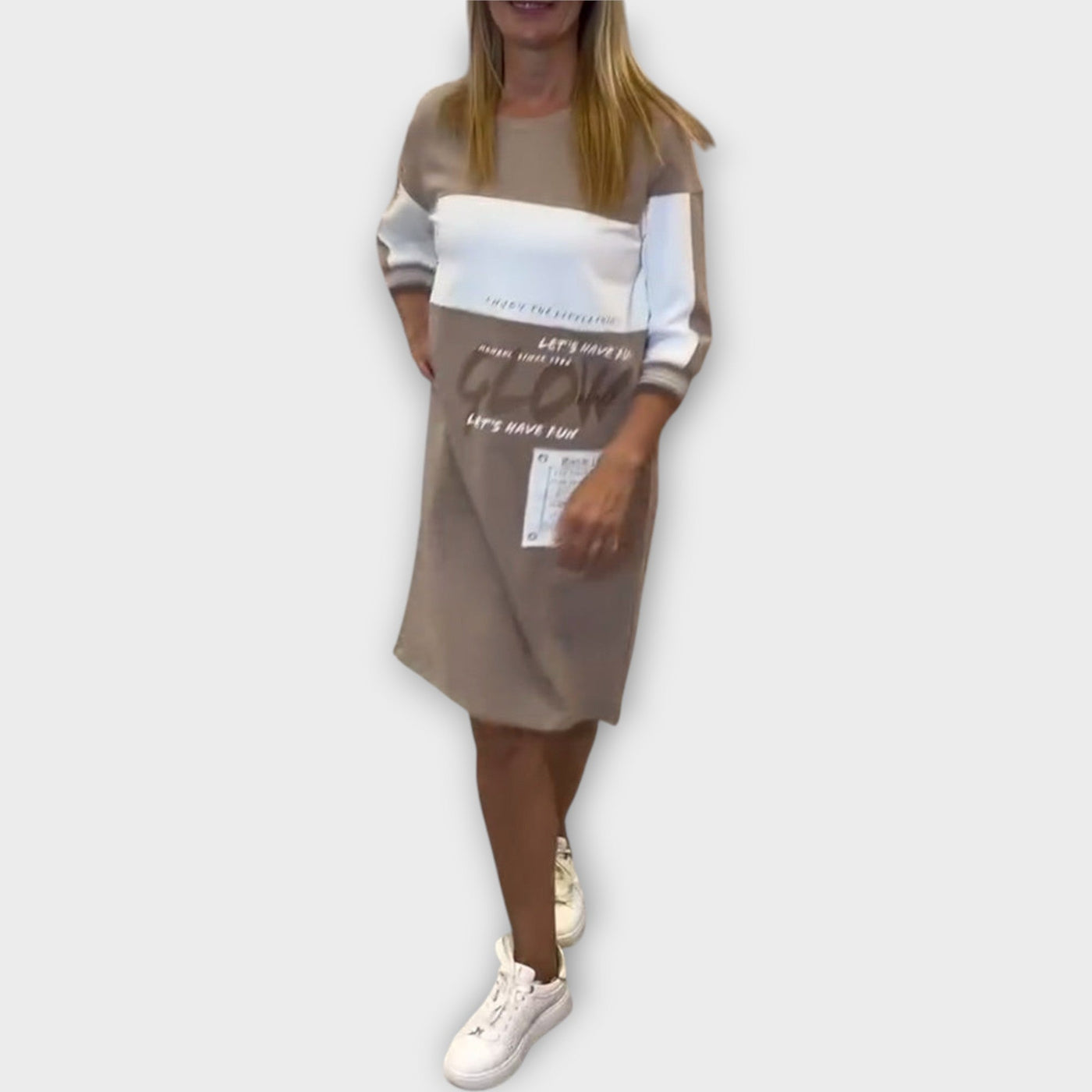 Φόρεμα με Μοντέρνο Σχεδιασμό