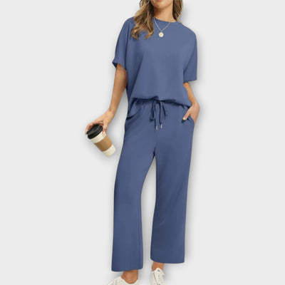 Σετ Loungewear με Άνετη Γραμμή 
