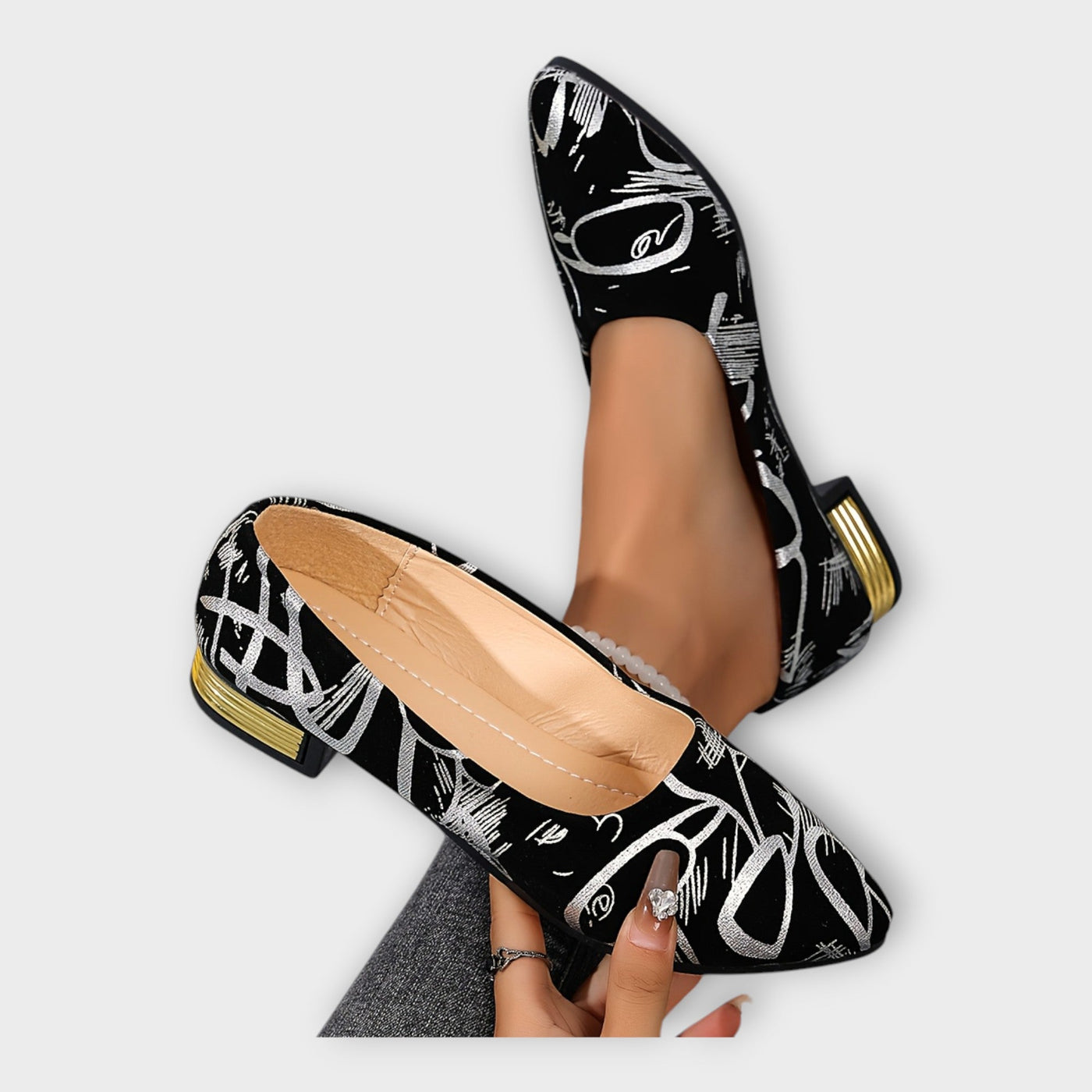 Κομψές Μπαλαρίνες με Εκλεπτυσμένες Λεπτομέρειες 