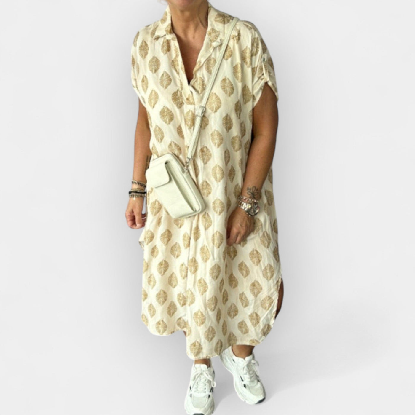 Αέρινο καλοκαιρινό φόρεμα με λαιμόκοψη