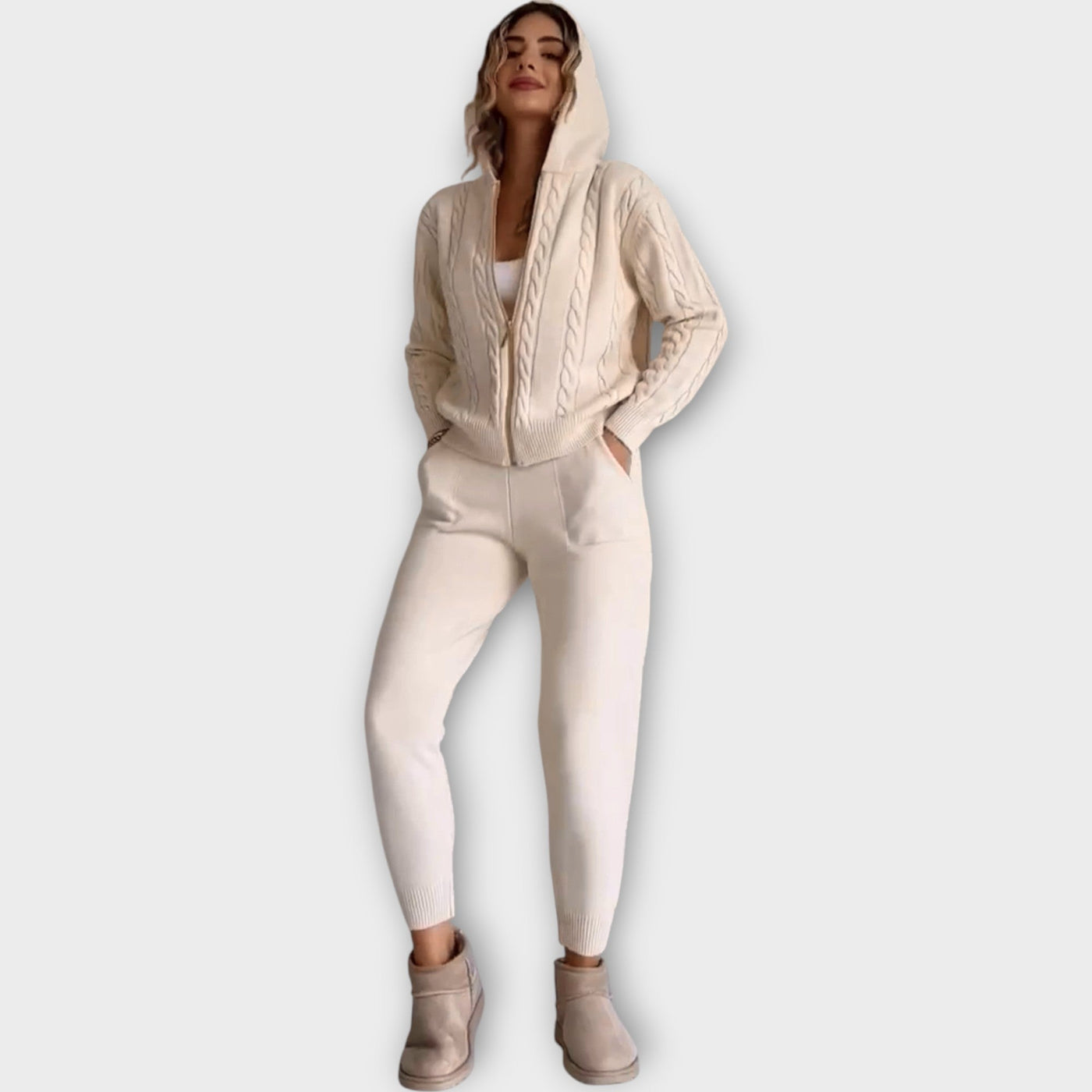 Πλεκτό Σετ με Κουκούλα και Ζακέτα 