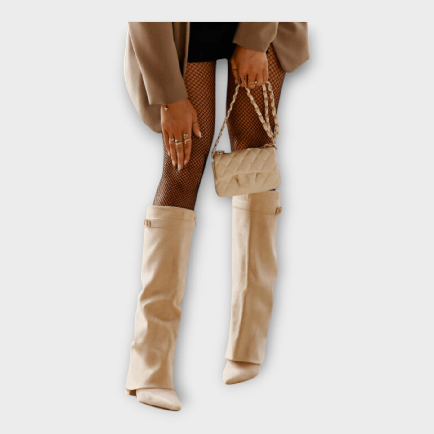 Ψηλές Μπότες με Κομψό Σχεδιασμό