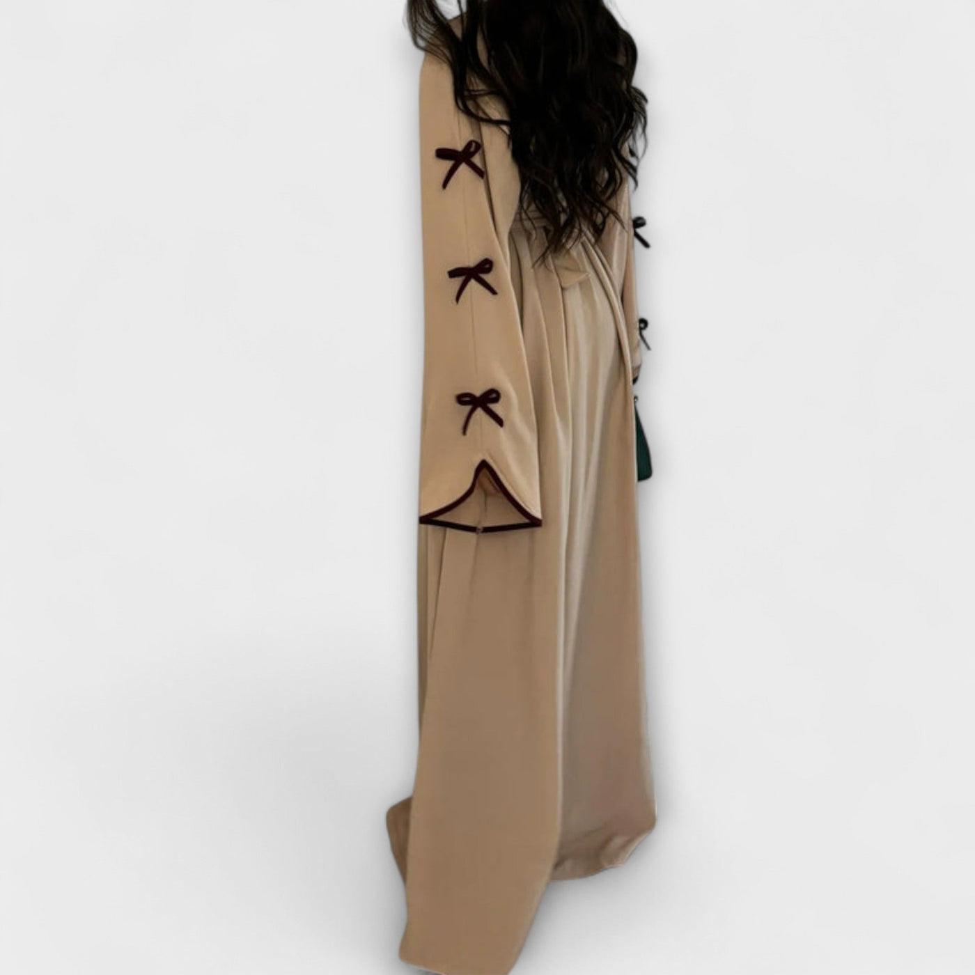 Στυλάτο Καρντιγκάν και Φόρεμα σε Συνδυασμό με Ριγέ Διακόσμηση