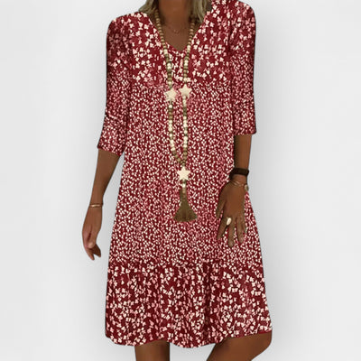 Ελαφρύ Φόρεμα με Στυλάτη Σχεδίαση