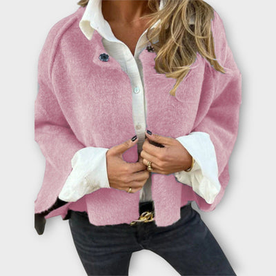 Κομψή Ζακέτα με Minimal Σχεδιασμό