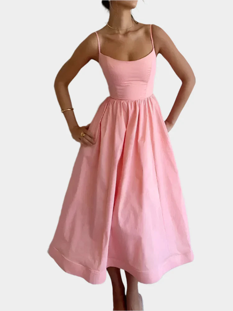 Φόρεμα με Φαρδιά και Απαλή Σατινέ Γραμμή