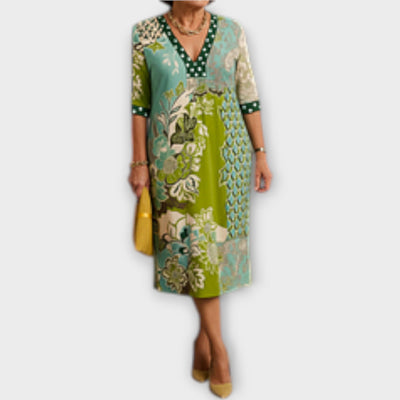 Φόρεμα με Κομψό Ντεκολτέ και Μοναδικά Σχέδια 