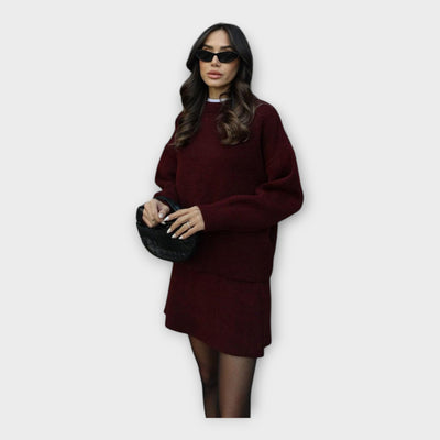 Σετ Πλεκτής Μπλούζας και Φούστας με Μοντέρνα Γραμμή