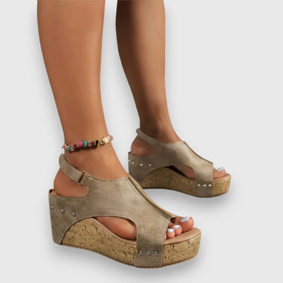 Κομψές Πλατφόρμες Σανδάλια