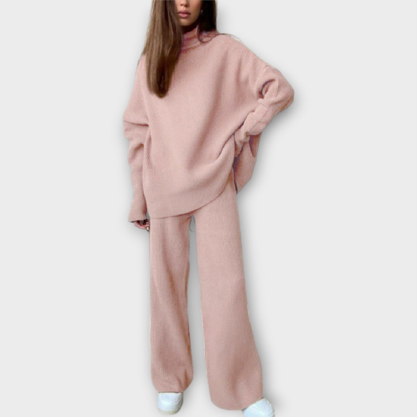 Πλεκτό Σετ με Χαλαρή Γραμμή και Minimal Σχεδιασμό