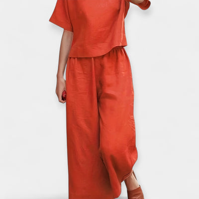 Αέρινο Σετ Παντελονιού με Κοντομάνικο Μπλουζάκι