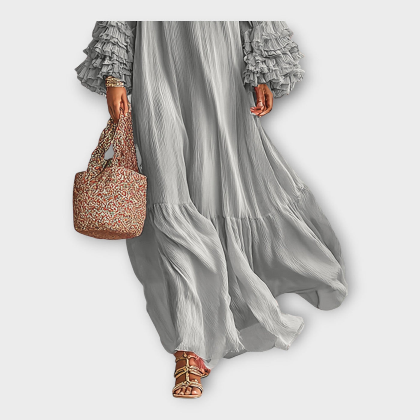 Αέρινο μακρύ φόρεμα με κομψές λεπτομέρειες