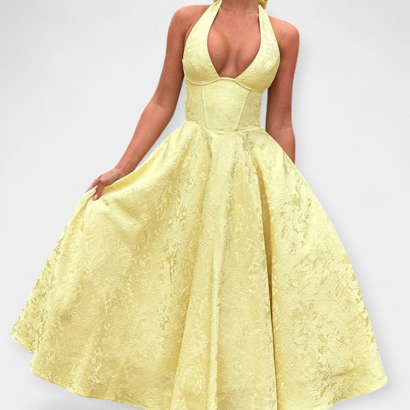 Μίντι Φόρεμα με Ανοιχτή Πλάτη και Κορσέ Σχεδίαση