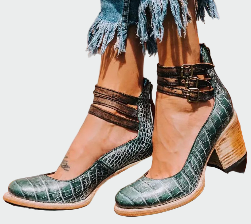 Γόβες με λουράκια