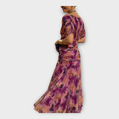 Αέρινο Φόρεμα με Εντυπωσιακή Λαιμόκοψη